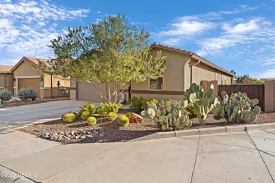 33013 S Expedition Court, Red Rock, AZ 85145 - Photo 2