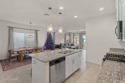 11288 S Weismann Drive, Vail, AZ 85641 - Photo 10