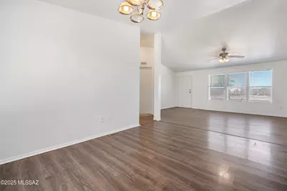 11745 S Kicking Horse Place, Vail, AZ 85641 - Photo 12