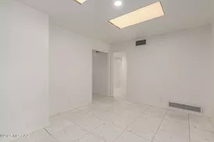 2550 N Van Buren Ave, Tucson, AZ 85712 - Photo 18