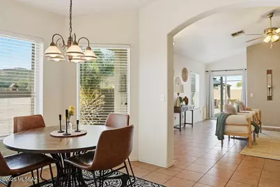 8000 W Mural Hill Drive, Tucson, AZ 85743 - Photo 8