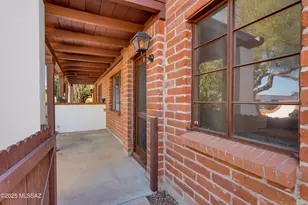 341 W Camino Penasco, Green Valley, AZ 85614 - Photo 2