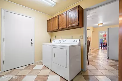 6807 E Dorado Court, Tucson, AZ 85715 - Photo 28