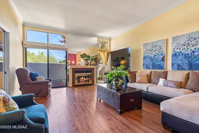 6807 E Dorado Court, Tucson, AZ 85715 - Photo 8