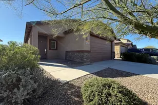 10457 Vandever Dr, Marana, AZ 85653 - Photo 4