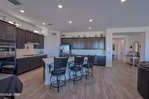 10843 N Cactus Point Dr, Tucson, AZ 85742 - Photo 2