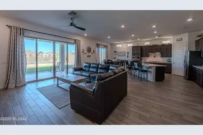 10843 N Cactus Point Drive, Tucson, AZ 85742 - Photo 4