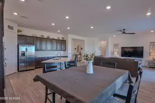 10843 N Cactus Point Dr, Tucson, AZ 85742 - Photo 16