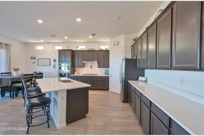 10843 N Cactus Point Drive, Tucson, AZ 85742 - Photo 12