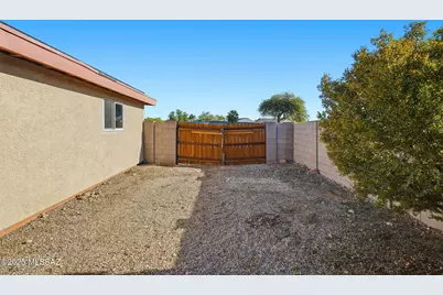 9571 E 33rd Street, Tucson, AZ 85748 - Photo 32