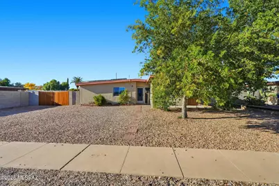 9571 E 33rd Street, Tucson, AZ 85748 - Photo 2