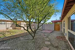 9571 E 33rd St, Tucson, AZ 85748 - Photo 28