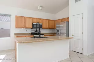 12242 N New Dawn Ave, Oro Valley, AZ 85755 - Photo 14