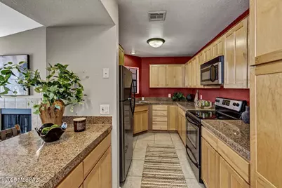 6414 N Tierra De Las Catalinas #32, Tucson, AZ 85718 - Photo 14
