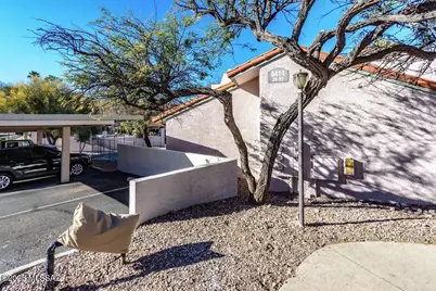6414 N Tierra De Las Catalinas #32, Tucson, AZ 85718 - Photo 2