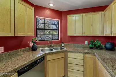 6414 N Tierra De Las Catalinas #32, Tucson, AZ 85718 - Photo 12