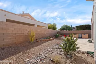 333 W Continental Vista Pl, Green Valley, AZ 85614 - Photo 24