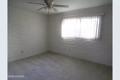 152 E La Pera, Green Valley, AZ 85614 - Photo 16