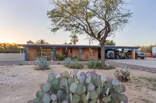 8615 N Hickory Dr, Tucson, AZ 85704 - Photo 2