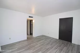 295 E Root Way, Tucson, AZ 85705 - Photo 8