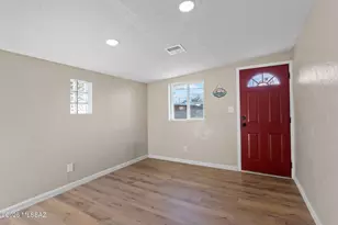 634 S Kellond Pl, Tucson, AZ 85710 - Photo 10