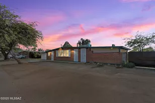 634 S Kellond Pl, Tucson, AZ 85710 - Photo 1