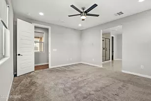 1009 E Silver Ray Dr, Tucson, AZ 85737 - Photo 30