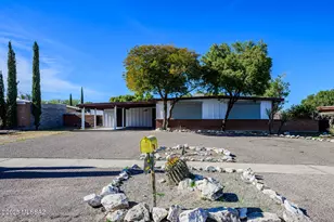 1241 N Camino Seco, Tucson, AZ 85715 - Photo 2