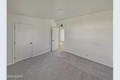802 W Tipton Drive, Tucson, AZ 85705 - Photo 8