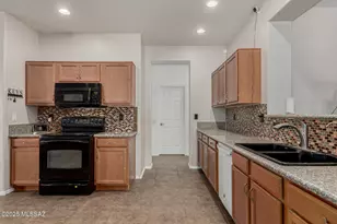 20902 E Frontier Rd, Red Rock, AZ 85145 - Photo 18