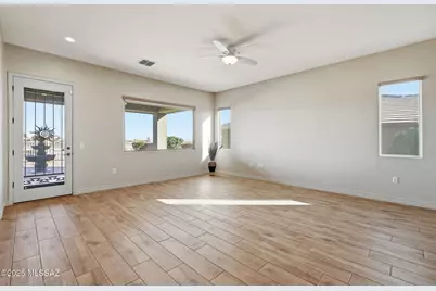 1890 W Acacia Bluffs Drive, Green Valley, AZ 85622 - Photo 6
