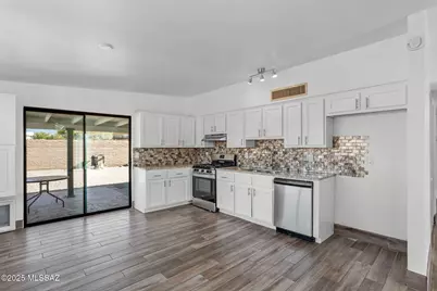2515 S Kevin Drive, Tucson, AZ 85748 - Photo 8