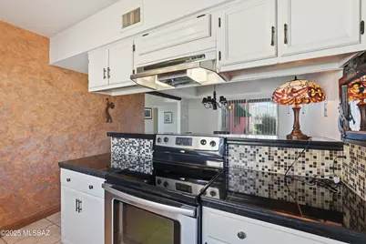 1601 S Santa Belia, Green Valley, AZ 85614 - Photo 8