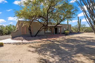 901 W Calle De Julio, Green Valley, AZ 85614 - Photo 2