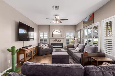 239 S Eastern Dawn Avenue, Tucson, AZ 85748 - Photo 10