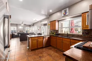239 S Eastern Dawn Ave, Tucson, AZ 85748 - Photo 16