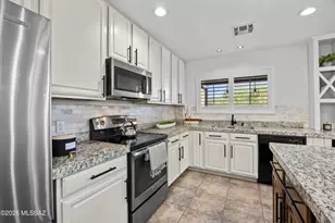 3401 N River Rapids Dr, Tucson, AZ 85712 - Photo 12