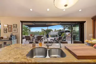 4425 N Hacienda Del Sol Rd, Tucson, AZ 85718 - Photo 22