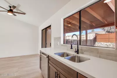 9949 E Skyward Way, Tucson, AZ 85730 - Photo 6