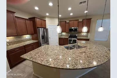 13995 E Huppenthal Boulevard, Vail, AZ 85641 - Photo 10