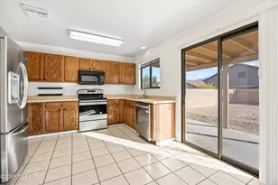 5204 N Tributary Dr, Tucson, AZ 85705 - Photo 6