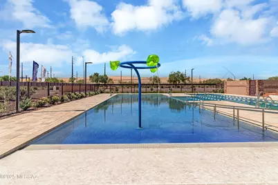 10423 W Thetford Lane, Marana, AZ 85653 - Photo 36