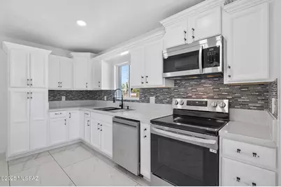 [Address not provided], Tucson, AZ 85746 - Photo 10