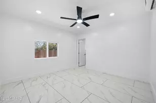 [Address not provided], Tucson, AZ 85746 - Photo 14