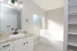 1719 W Seabrooke Dr, Tucson, AZ 85705 - Photo 20