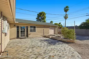 852 S Stuart Pl, Tucson, AZ 85710 - Photo 2