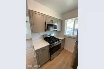 4541 E 18th Street, Tucson, AZ 85711 - Photo 6