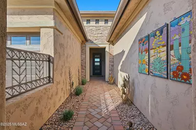 2443 E Copper Valley Way, Green Valley, AZ 85614 - Photo 4
