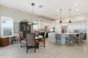 2443 E Copper Vly Wy, Green Valley, AZ 85614 - Photo 18