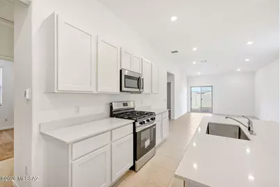 7065 W Indian Clover Way, Tucson, AZ 85757 - Photo 6